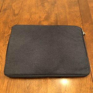 Laptop sleeve with small bag